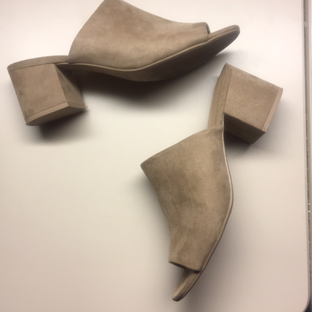Christian Siriano Women’s Mules